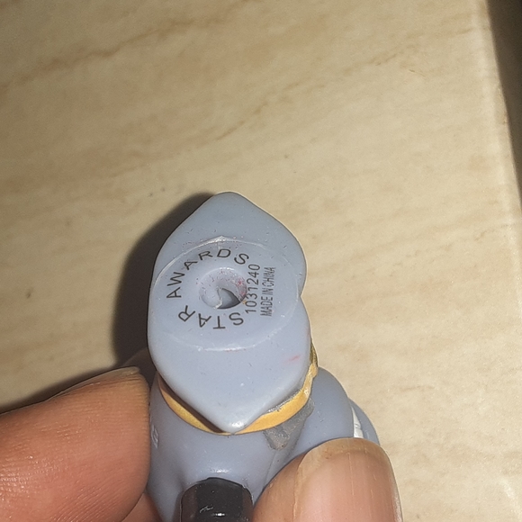 STAR AWARDS ITZY BITZYS SHARK COP KEYCHAIN CHARM NRMINT CONDITION - Picture 3 of 4